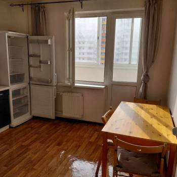 Сдается 1-комнатная квартира, 37,5 м²