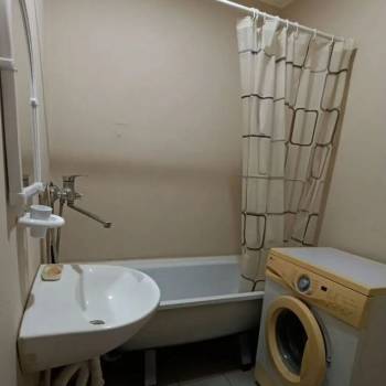 Сдается 1-комнатная квартира, 37 м²