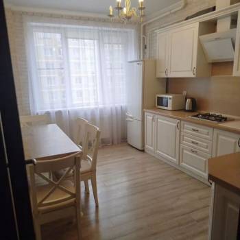 Сдается 1-комнатная квартира, 37 м²