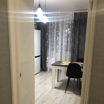 Продается 1-комнатная квартира, 36 м²