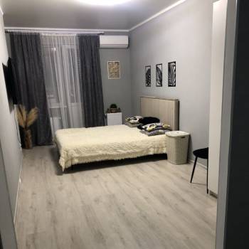 Продается 1-комнатная квартира, 36 м²