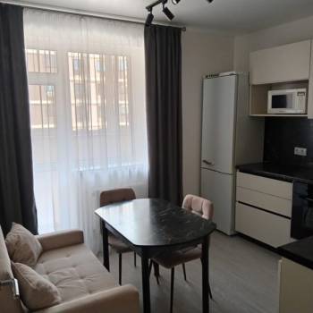 Сдается 1-комнатная квартира, 35 м²
