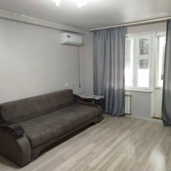 Сдается 1-комнатная квартира, 35 м²