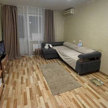 Сдается 1-комнатная квартира, 42 м²