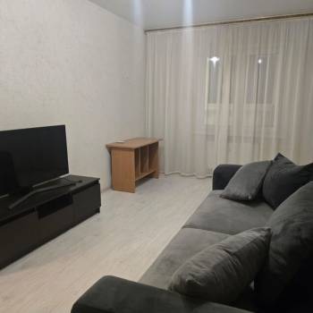 Сдается 1-комнатная квартира, 39 м²