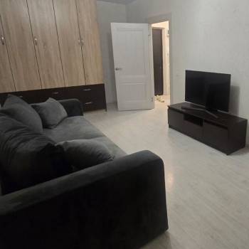 Сдается 1-комнатная квартира, 39 м²