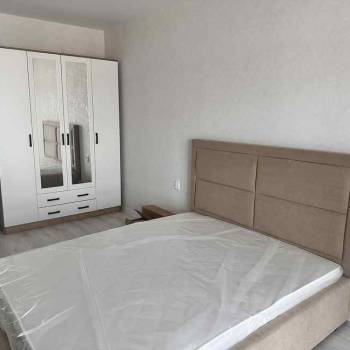 Сдается 2-х комнатная квартира, 82 м²