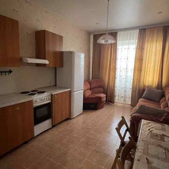 Сдается 1-комнатная квартира, 54 м²