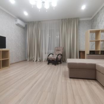 Сдается 2-х комнатная квартира, 72 м²