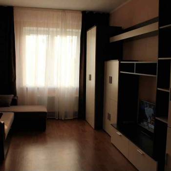 Сдается 1-комнатная квартира, 37 м²