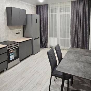 Сдается 1-комнатная квартира, 39 м²