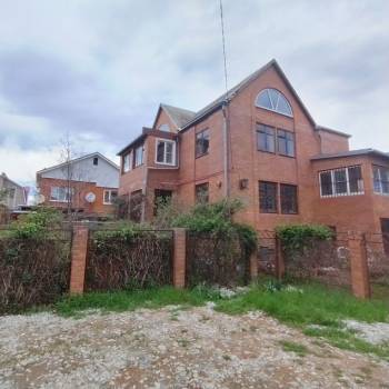 Продается Дом, 180 м²