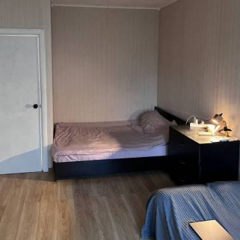 Сдается 1-комнатная квартира, 42 м²