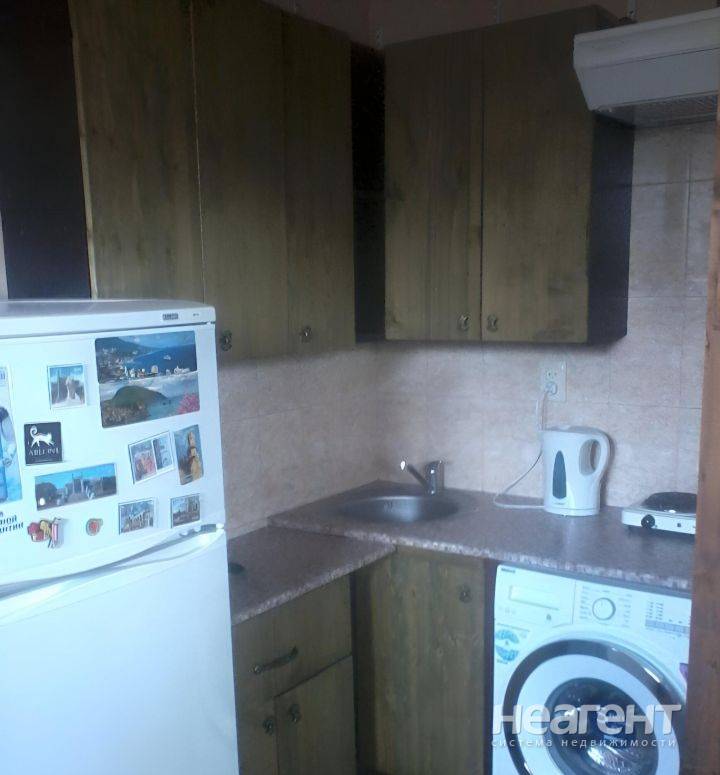 Сдается студия, проезд 1-й Заречный