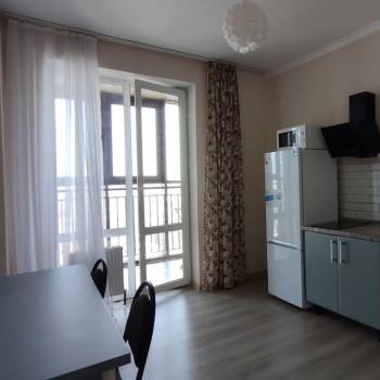 Сдается 1-комнатная квартира, 40 м²