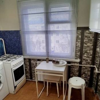 Сдается Многокомнатная квартира, 60 м²