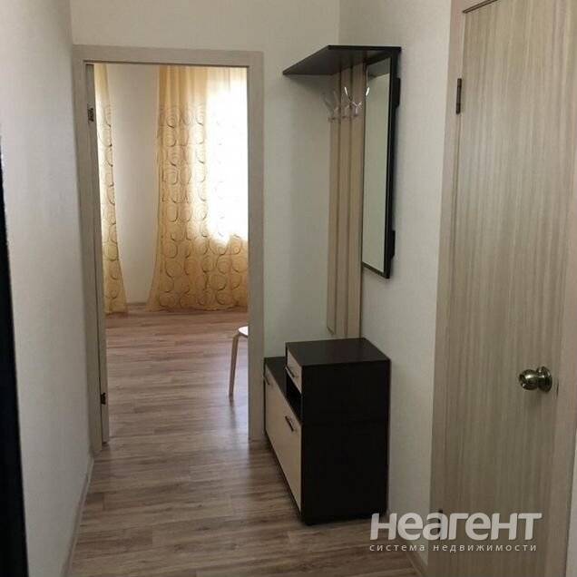 Сдам студию, ул. Героя Владислава Посадского, хозяин