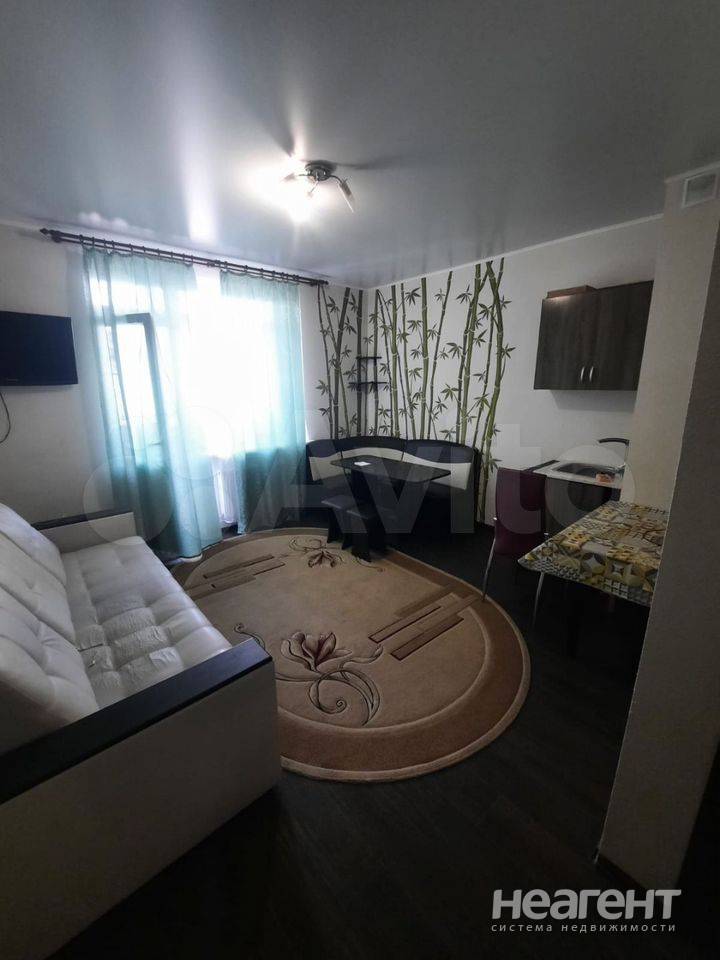 Продаю студию, п. Российский (ул. Измаильская)