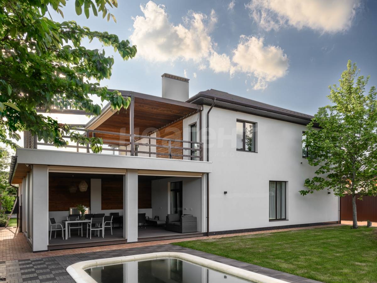 Продам дом (Римский проспект)