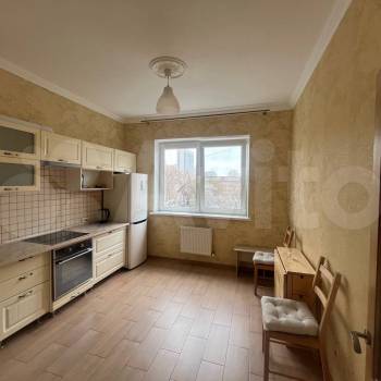 Сдается 1-комнатная квартира, 43,5 м²