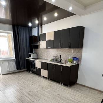 Продается 1-комнатная квартира, 47 м²