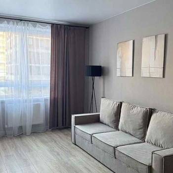 Сдается 1-комнатная квартира, 37 м²