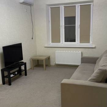 Сдается 1-комнатная квартира, 41 м²