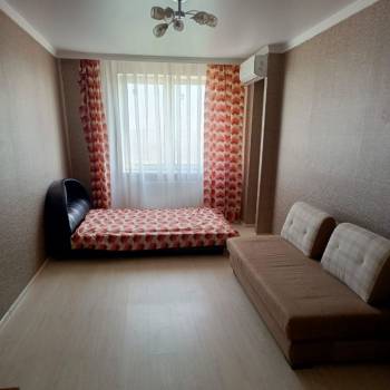 Сдается 1-комнатная квартира, 43 м²