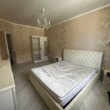 Сдается 1-комнатная квартира, 42 м²