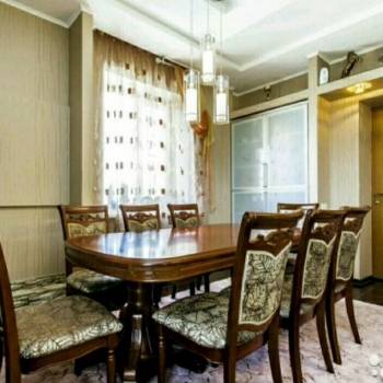 Продается 3-х комнатная квартира, 175 м²