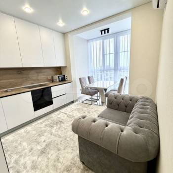 Сдается 1-комнатная квартира, 58 м²