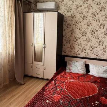 Сдается 1-комнатная квартира, 42 м²