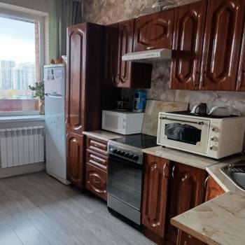 Продается 1-комнатная квартира, 43 м²