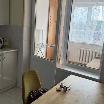 Сдается 1-комнатная квартира, 42 м²