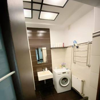 Сдается 2-х комнатная квартира, 90 м²