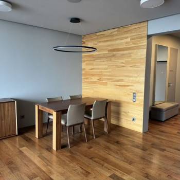 Продается Многокомнатная квартира, 145 м²