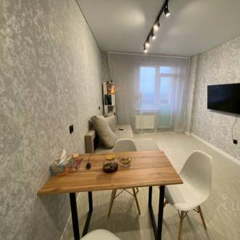 Продается 1-комнатная квартира, 39 м²