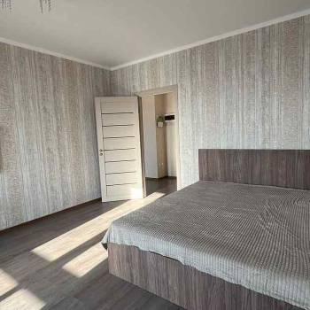 Сдается 1-комнатная квартира, 49 м²