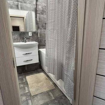 Сдается 1-комнатная квартира, 49 м²