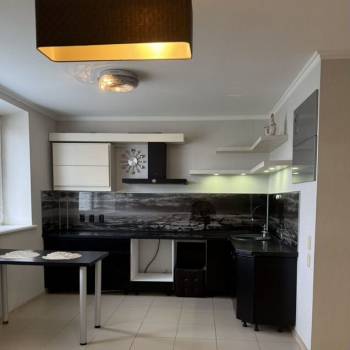 Продается 3-х комнатная квартира, 100 м²