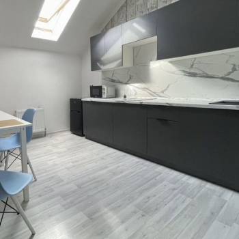 Продается 1-комнатная квартира, 37,5 м²
