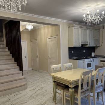 Сдается Дом, 200 м²