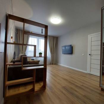 Сдается 1-комнатная квартира, 42 м²