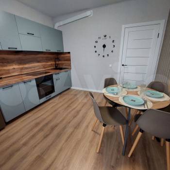 Сдается 1-комнатная квартира, 42 м²