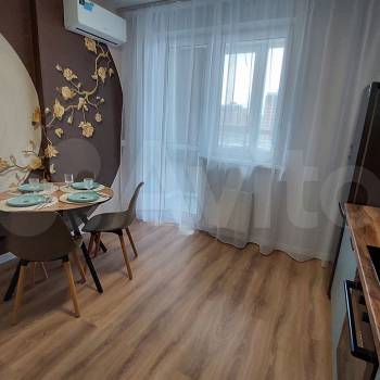 Сдается 1-комнатная квартира, 42 м²