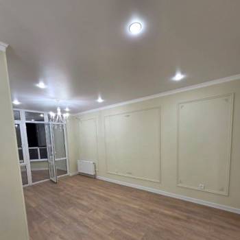 Продается 1-комнатная квартира, 60 м²