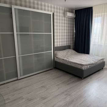 Продается 1-комнатная квартира, 45 м²