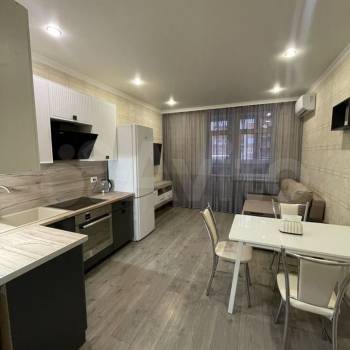 Сдается 2-х комнатная квартира, 67 м²