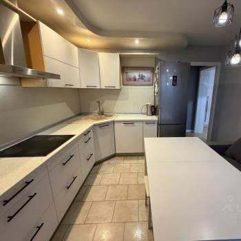 Продается 2-х комнатная квартира, 57,3 м²