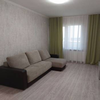 Сдается 1-комнатная квартира, 42 м²